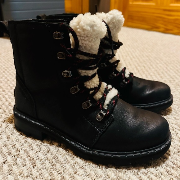 Like new sorrel boots size 8 - Picture 8 of 8